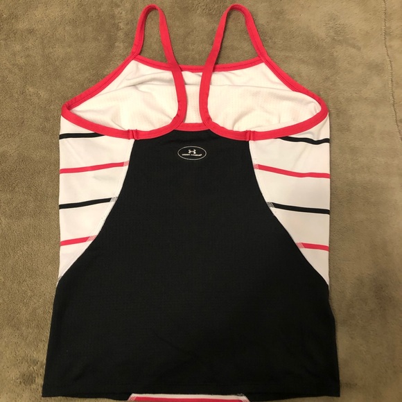 Under Armour workout top - Picture 2 of 4